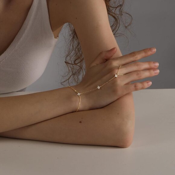 14K-Gold Plated GD Clover Link Trendy Chain Ring Bracelet Hand Chain for Women - Picture 4 of 8